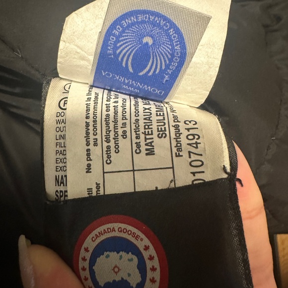 Canada Goose "Victoria" Fur-Hooded Parka Jacket - Picture 4 of 9